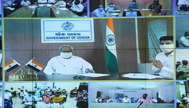 odisha-cm-naveen-patnaik-administers-oath-to-sarpanches-for-fight-against-corona